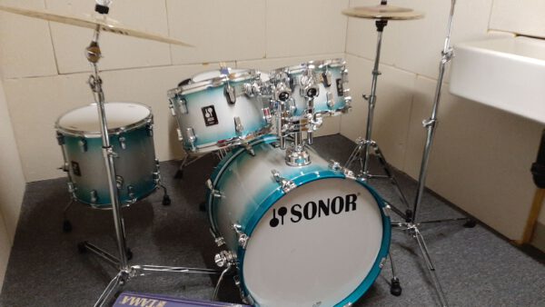 Sonor AQ2 Studio Set + Meinl Becken + Doppeltpedal + Dämpfer