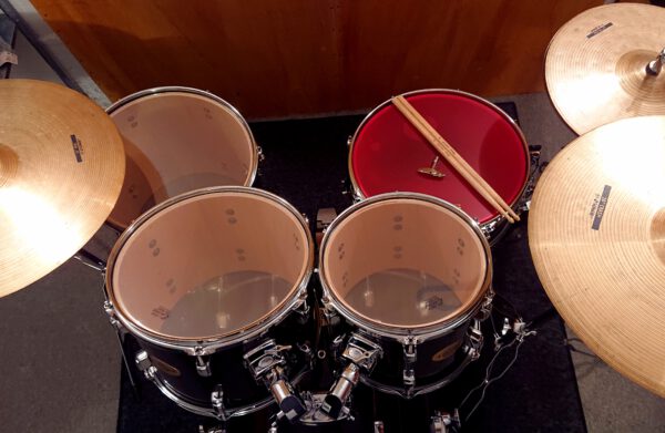 Pearl Target Schlagzeug in Black Drumset+Hardware+Sonor Cast B8 Beckenset – Bild 3