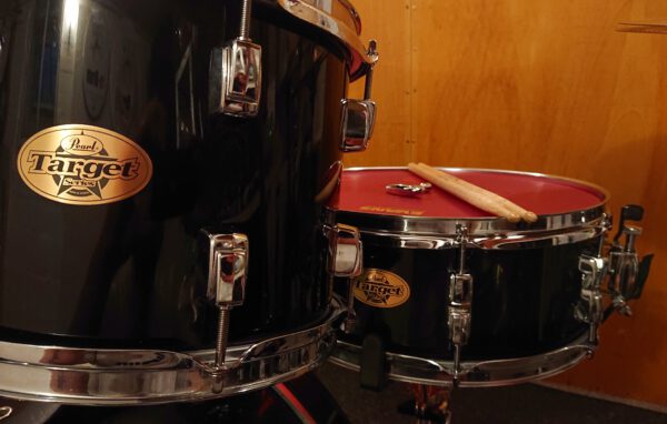 Pearl Target Schlagzeug in Black Drumset+Hardware+Sonor Cast B8 Beckenset – Bild 4