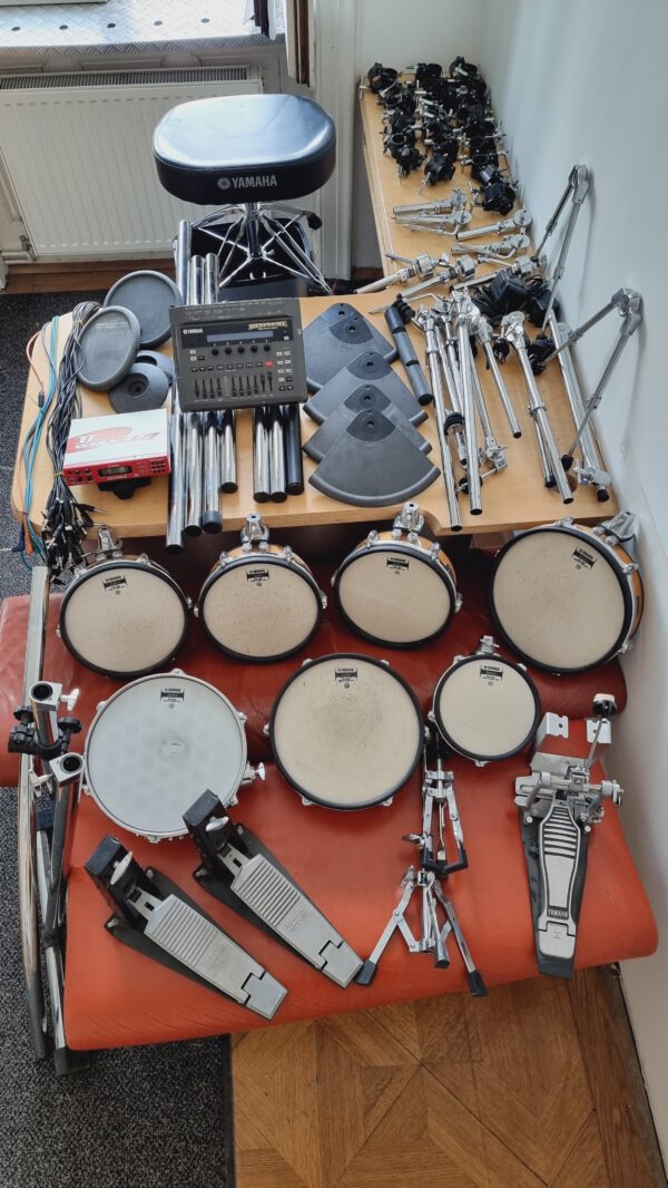 Überkomplettes Yamaha DTXtreme & DTXpress Studio E-Drumset mit Holzkessel
