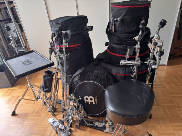 Schlagzeug Tama Silverstar & Becken (Meinl, Istanbul, Bosphorus)