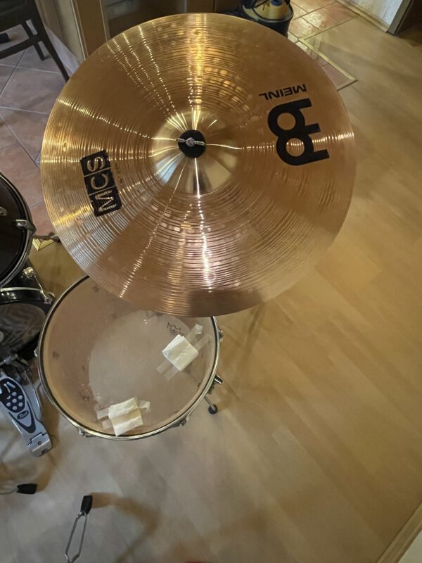 Pearl-Set mit Ludwig Snare und Meinl MCS Becken – Bild 4