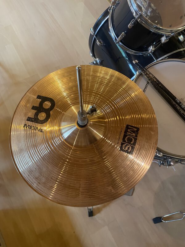 Pearl-Set mit Ludwig Snare und Meinl MCS Becken – Bild 6