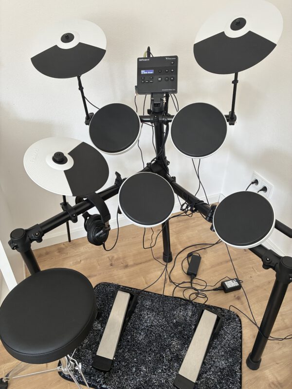 Roland TD-02K V-Drums Kit Bundle